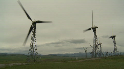 山脊上的风力涡轮机，#10视频素材模板下载
