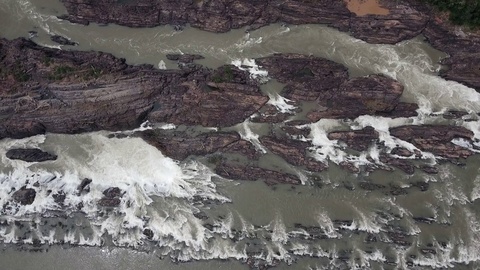 湄公河瀑布和急流的鸟瞰视频素材模板下载