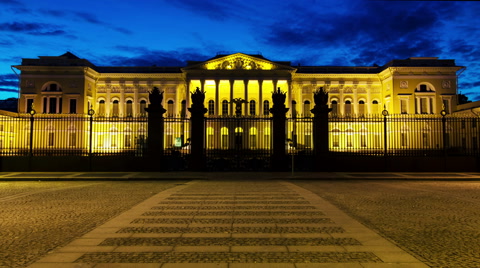 圣彼得堡博物馆夜间的延时摄影