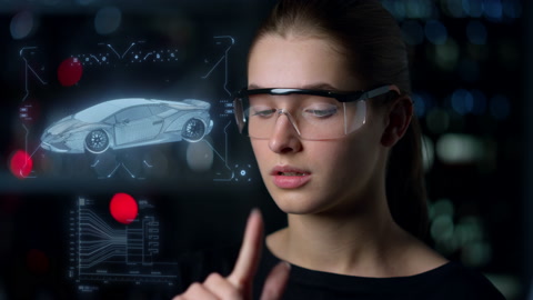 工程师在高科技眼镜中设计汽车全息图思维特写