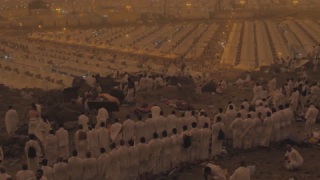 沙特阿拉伯朝觐阿拉法特山朝圣者。麦加，麦地那，沙特阿拉伯。视频素材模板下载
