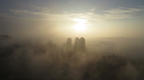 雾消散早市时间流逝