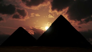 埃及金字塔壮观的日出延时拍摄视频素材模板下载