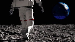 漫步太空的宇航员向地球挥手视频素材模板下载
