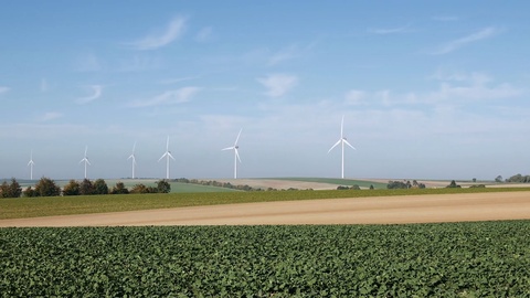 风力涡轮机可再生能源发电视频素材模板下载