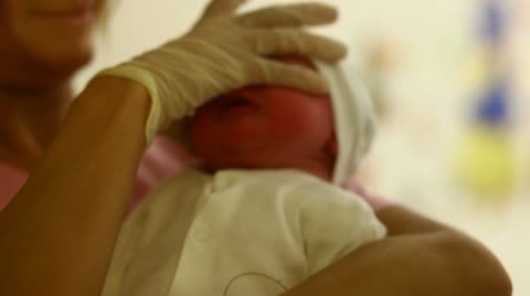 新生儿护理视频素材模板下载