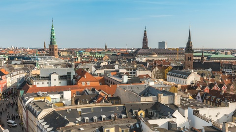 哥本哈根鸟瞰城市天际线延时，丹麦哥本哈根4K延时视频素材模板下载