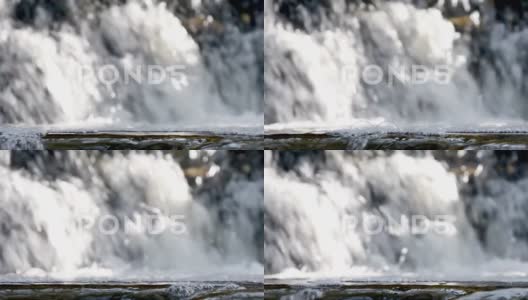 河面上的水泡，瀑布背景高清在线视频素材下载