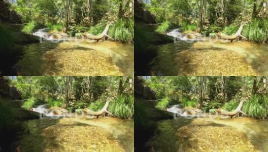 葡萄牙的泻湖4k小瀑布和溪流的镜头高清在线视频素材下载
